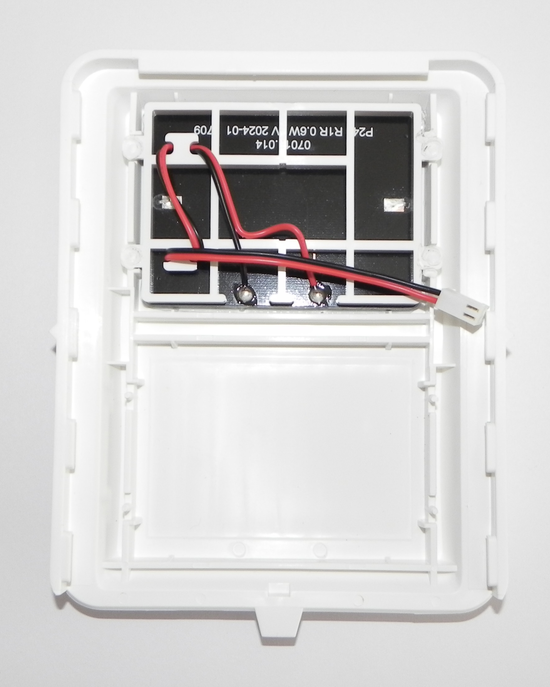 Imagen principal del producto Tapa frontal ISS con panel solar para Vantage Pro2 SKU 7345.114